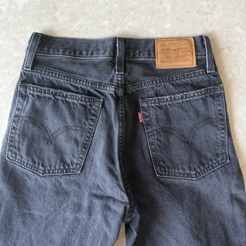 Levi's Women’s Dark Gray Straight Jeans